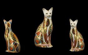 Royal Crown Derby Handpainted Paperweight 'Siamese Cat' with gold stopper, produced in 1996 to 2001,