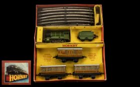 Hornby Tinplate 0 Gauge Long Running Clockwork Train Passenger Set No.