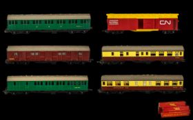 Tri-Ang Railways 00-H0 Precision Scale Models Passenger Coaches, all boxed,
