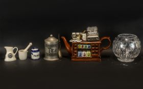 Collection of Novelty Pottery,