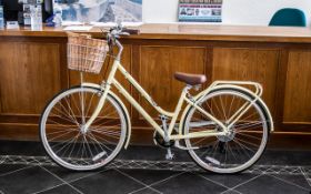 Ladies Bike - Dawes Duchess Deluxe Heritage Range, with lemon paintwork,