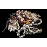 Bag of Miscellaneous Costume Jewellery I