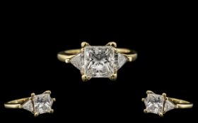 14ct Gold Stunning Quality Princess Cut Diamond Set Ring - the central princess cut diamond of top