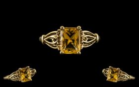 Ladies 9ct Gold Attractive Single Stone Citrine Set Ring of Pleasing Setting / Design.