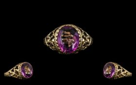 Ladies - Attractive 9ct Gold - Single Stone Amethyst Set Ring. Excellent Design / Setting.