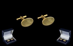 Gents 9ct Gold Pair of Cufflinks of Oval Form and a Solid Construction, In Great Condition. Hallmark