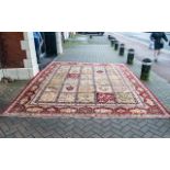 A Genuine Excellent Quality Vintage Sarouk Persian Rug/Carpet As new condition.