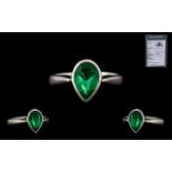 18ct White Gold Superb Single Stone Emerald Set Ring. The natural Beryl variety emerald of