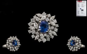 18ct White Gold Stunning Sapphire and Diamond Set Dress Ring - Flower head Setting. Fully Hallmarked