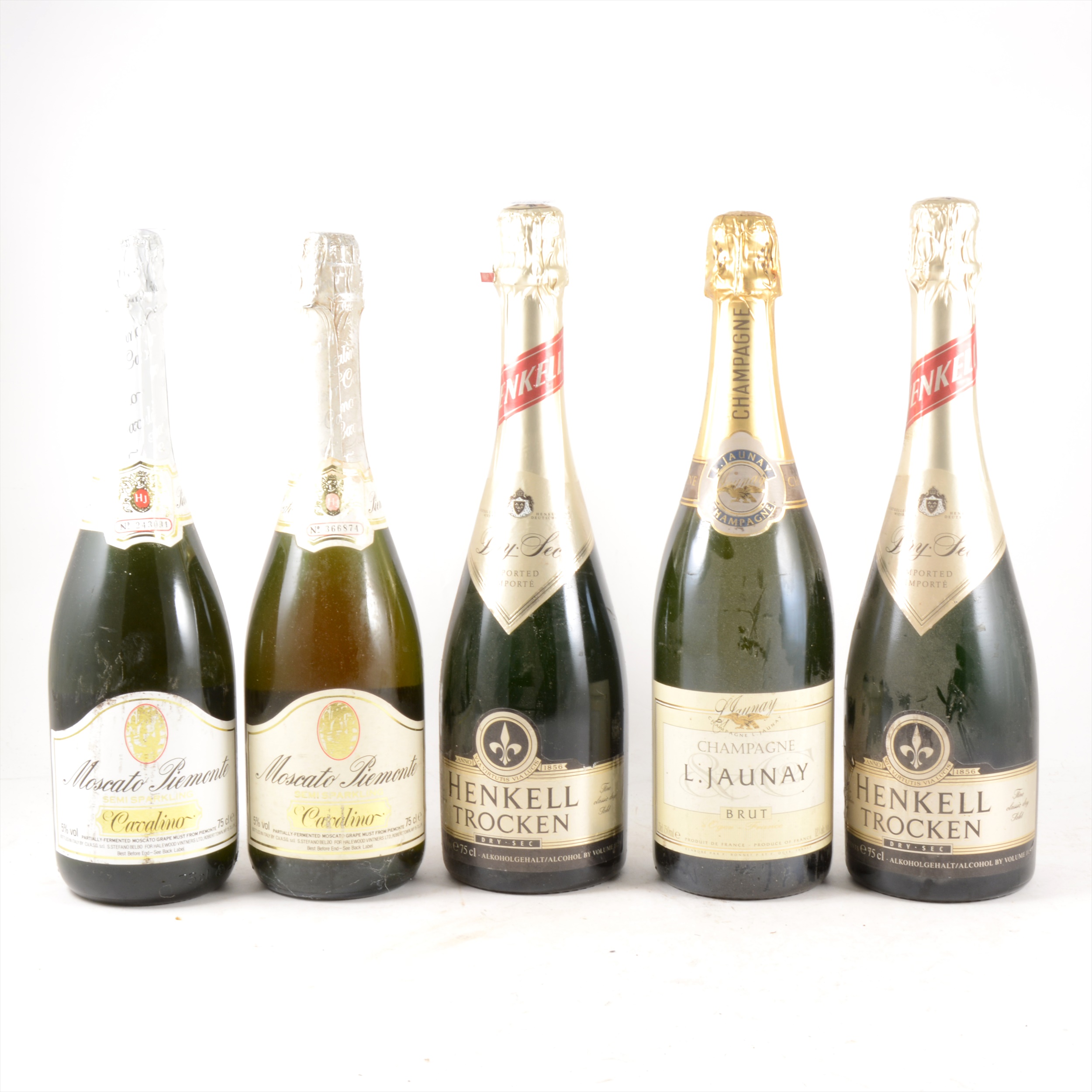 Eleven bottles of assorted champagne and sparkling wines