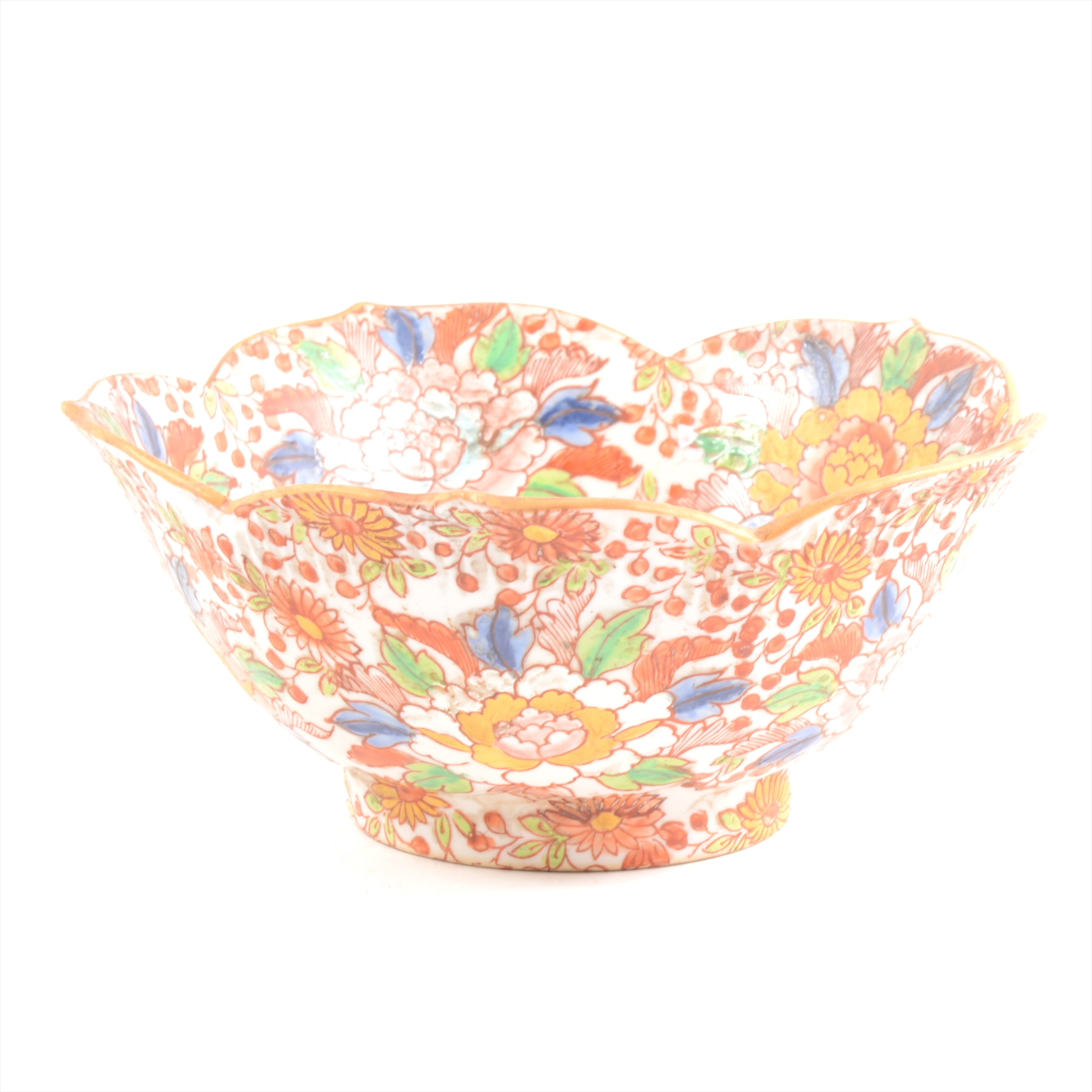 A modern Chinese polychrome bowl