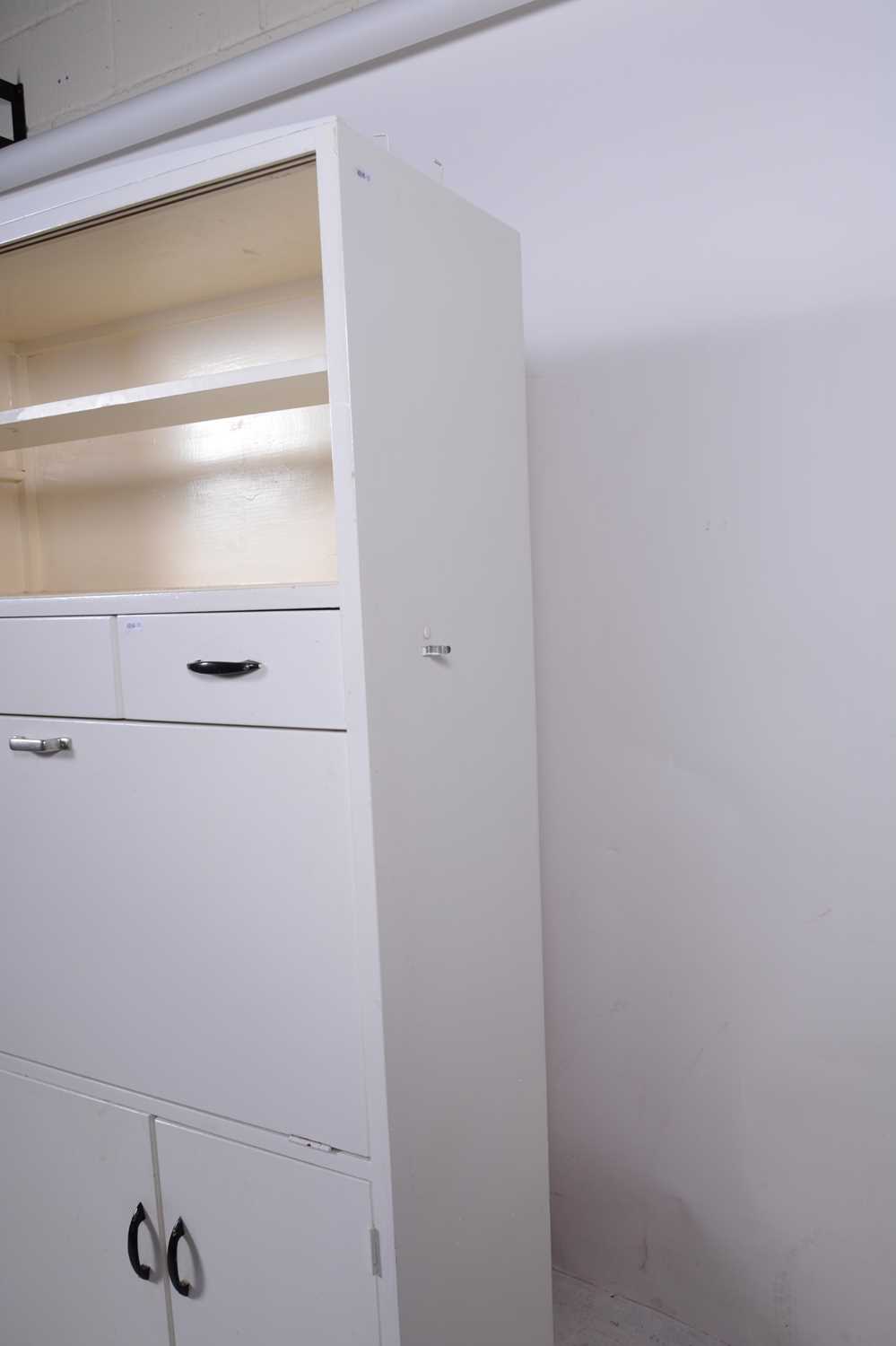 A white-painted utility kitchen cabinet - Image 6 of 7