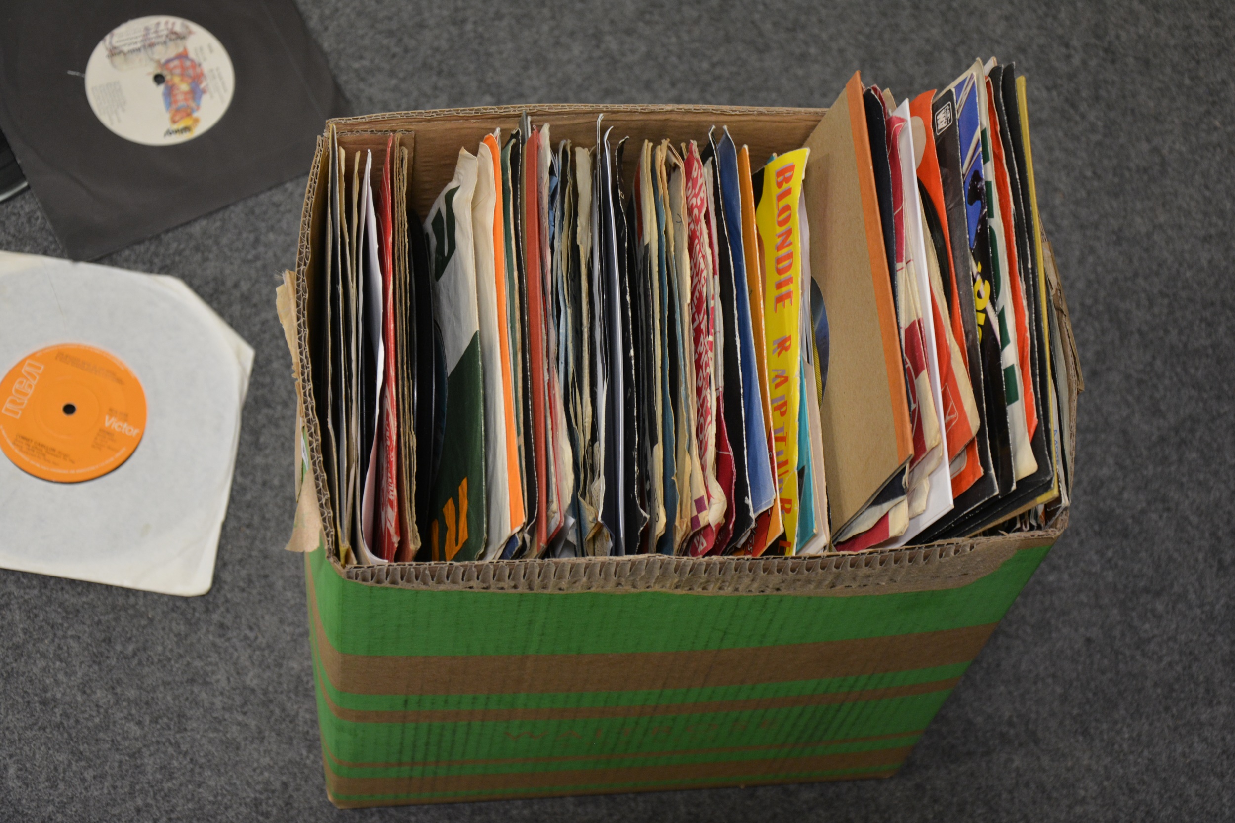 A box of aprox 250 mixed 7" single records, including Blondie, Wings, The Springfields, The Police, - Image 2 of 2