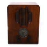 Lissen valve radio in stained oak ply case, serial number LN8113 10982, fitted valves, Magnavox