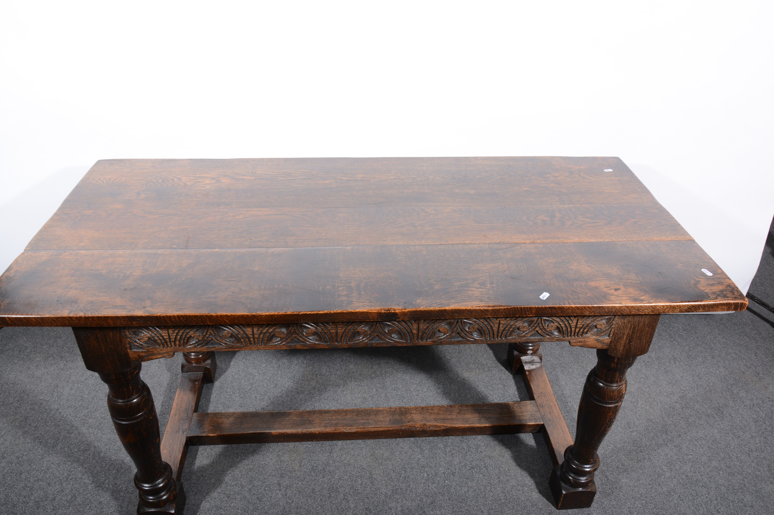 An oak dining table, rectangular boarded top - Image 4 of 4