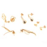 Four pairs of earrings for pierced ears, chain link drops, synthetic white