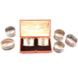 Pair of Edwardian silver napkin rings, Martin Hall & Co., Sheffield 1906, b