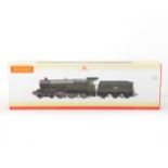 Hornby OO gauge model railway locomotive; R3619 BR late Castle class 'Abergavenny Castle' 5013, DDC