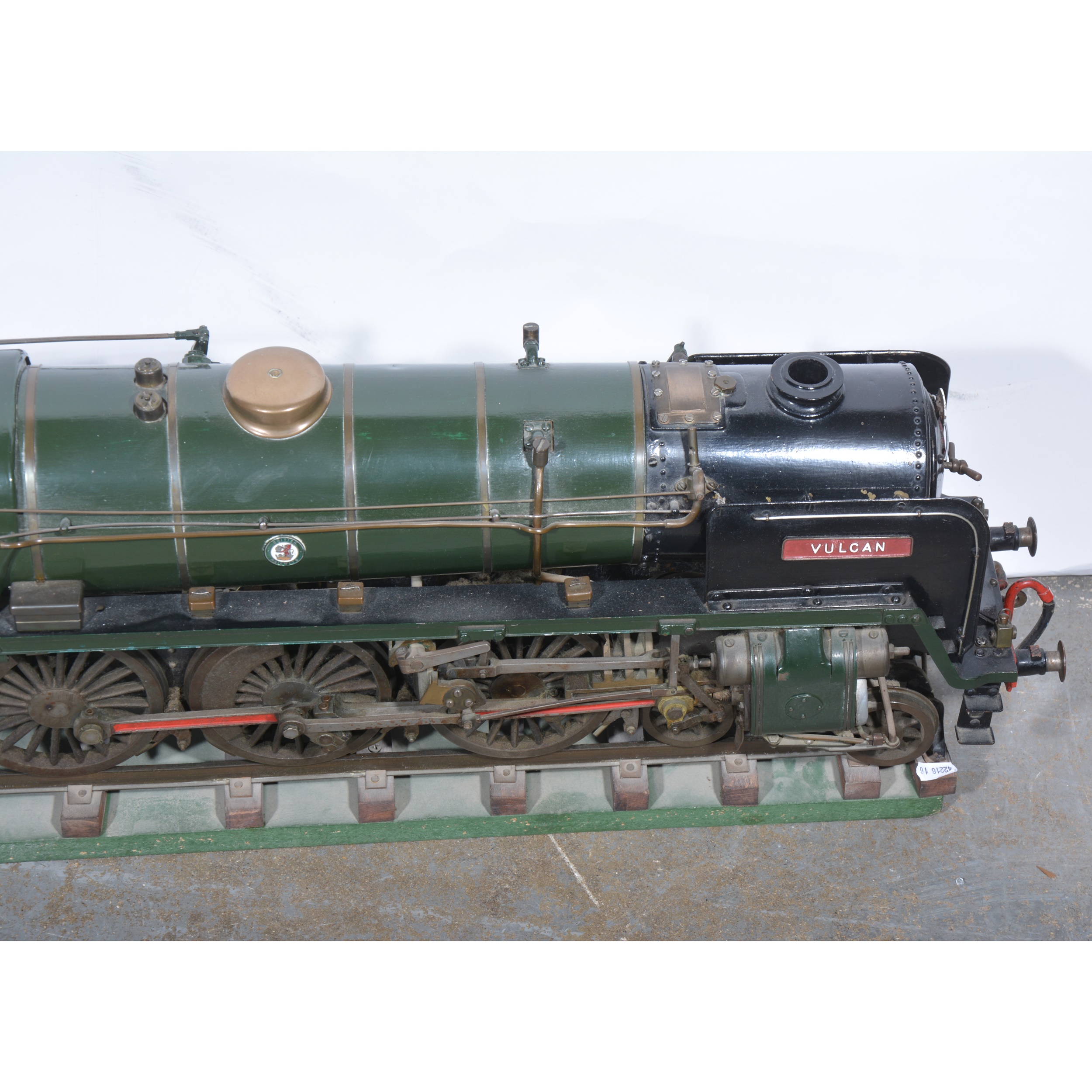 A 3.5 inch gauge live steam locomotive; 4-6-2 BR green, 'Vulcan', with tender, no.70024, 132cm full - Image 4 of 5