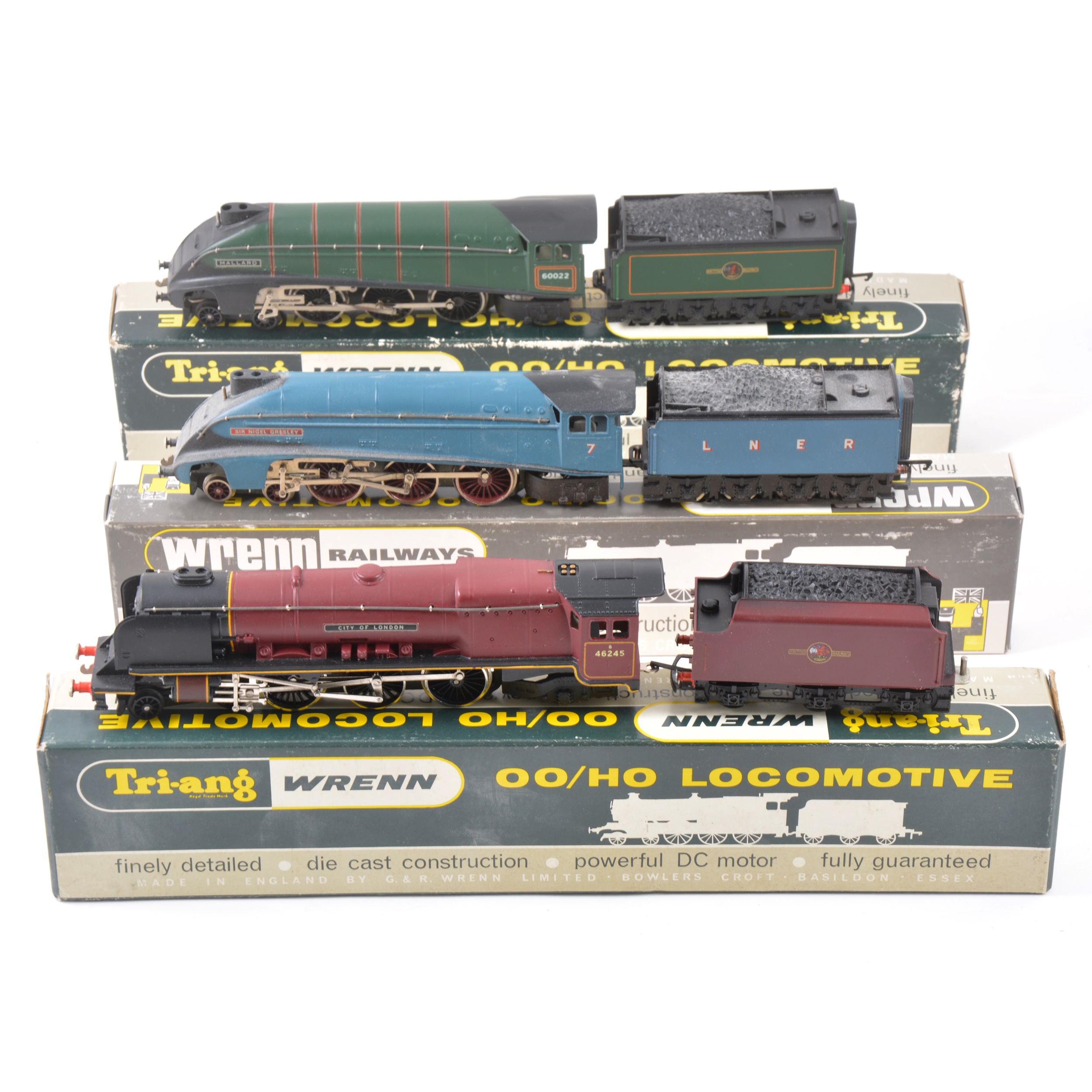 Wrenn OO gauge model railway locomotives; three including W2212, no.2226, no.2211