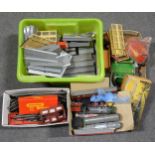 OO gauge model railway; a collection of mostly Tri-ang and others, including locomotives, rolling