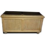 Pine blanket box