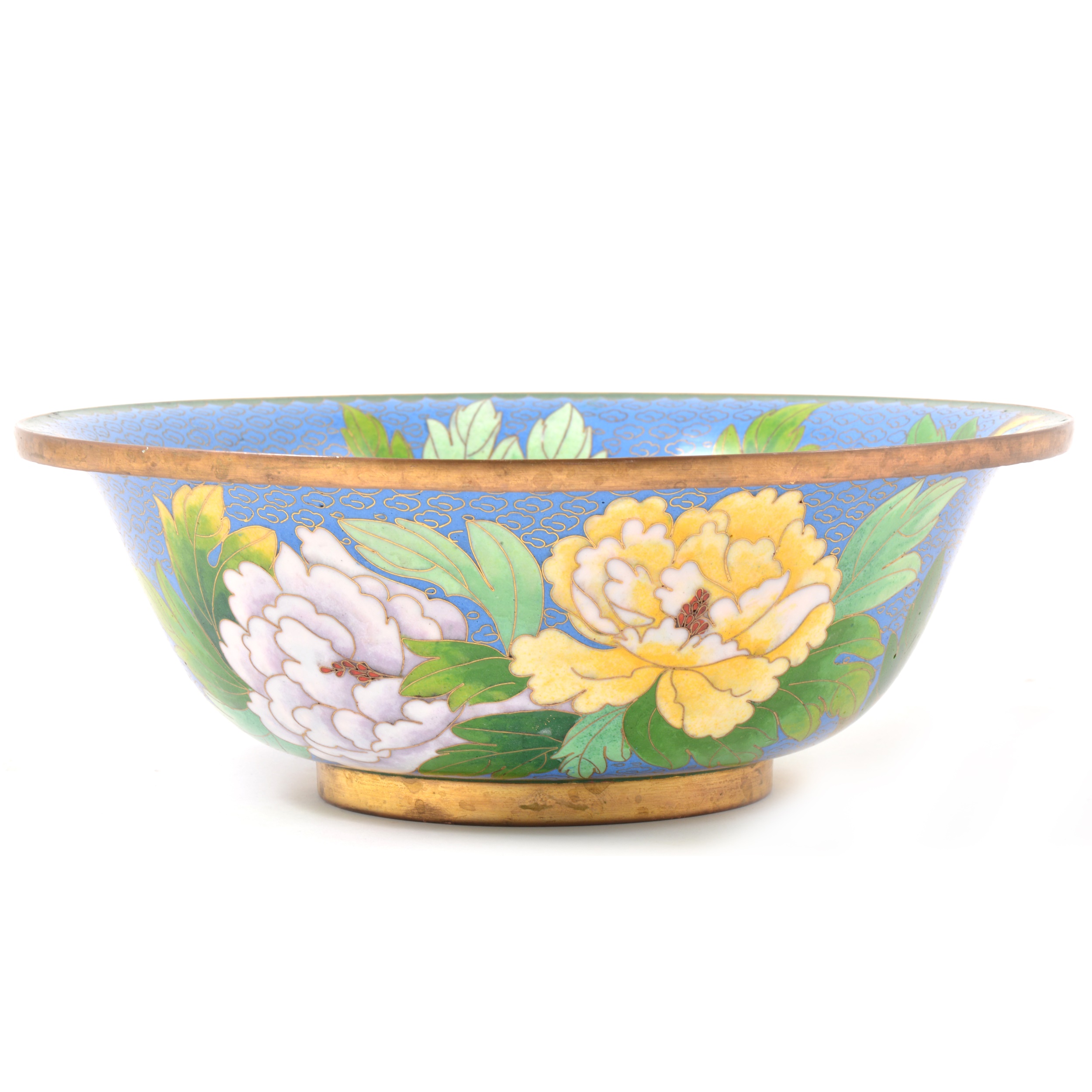 A Japanese cloisonne bowl