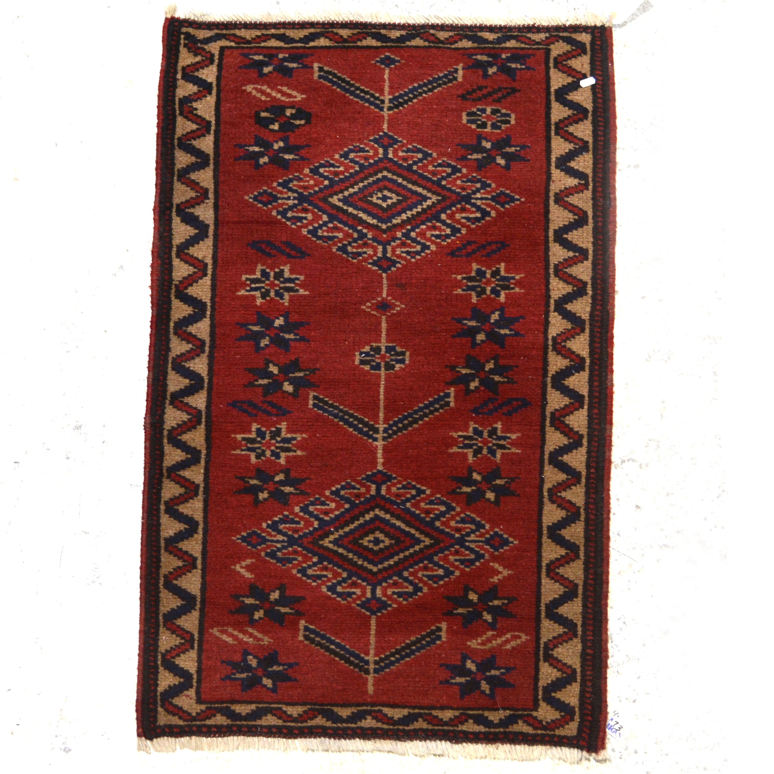 Persian prayer rug and three other rugs - Bild 4 aus 4