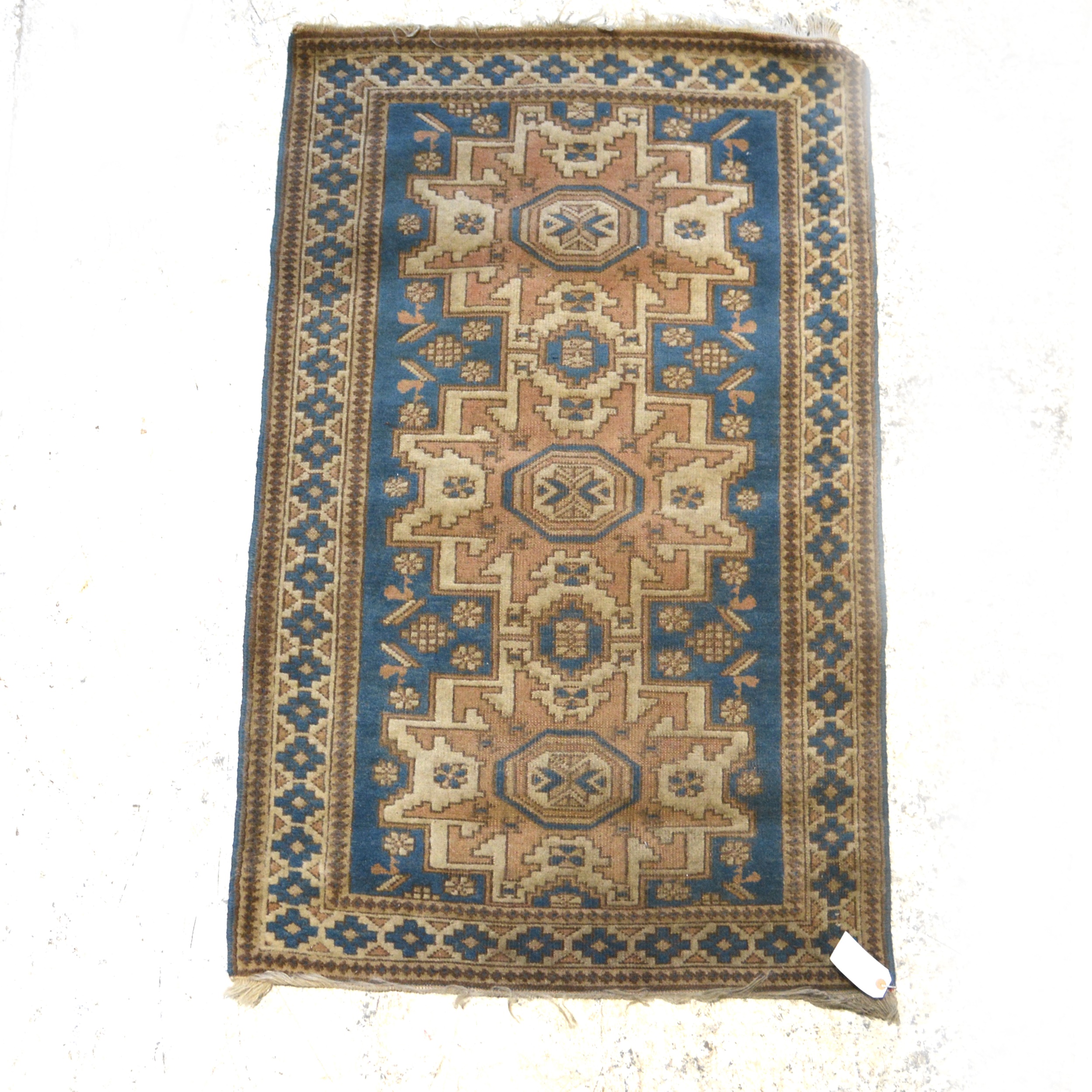 Persian prayer rug and three other rugs - Bild 3 aus 4