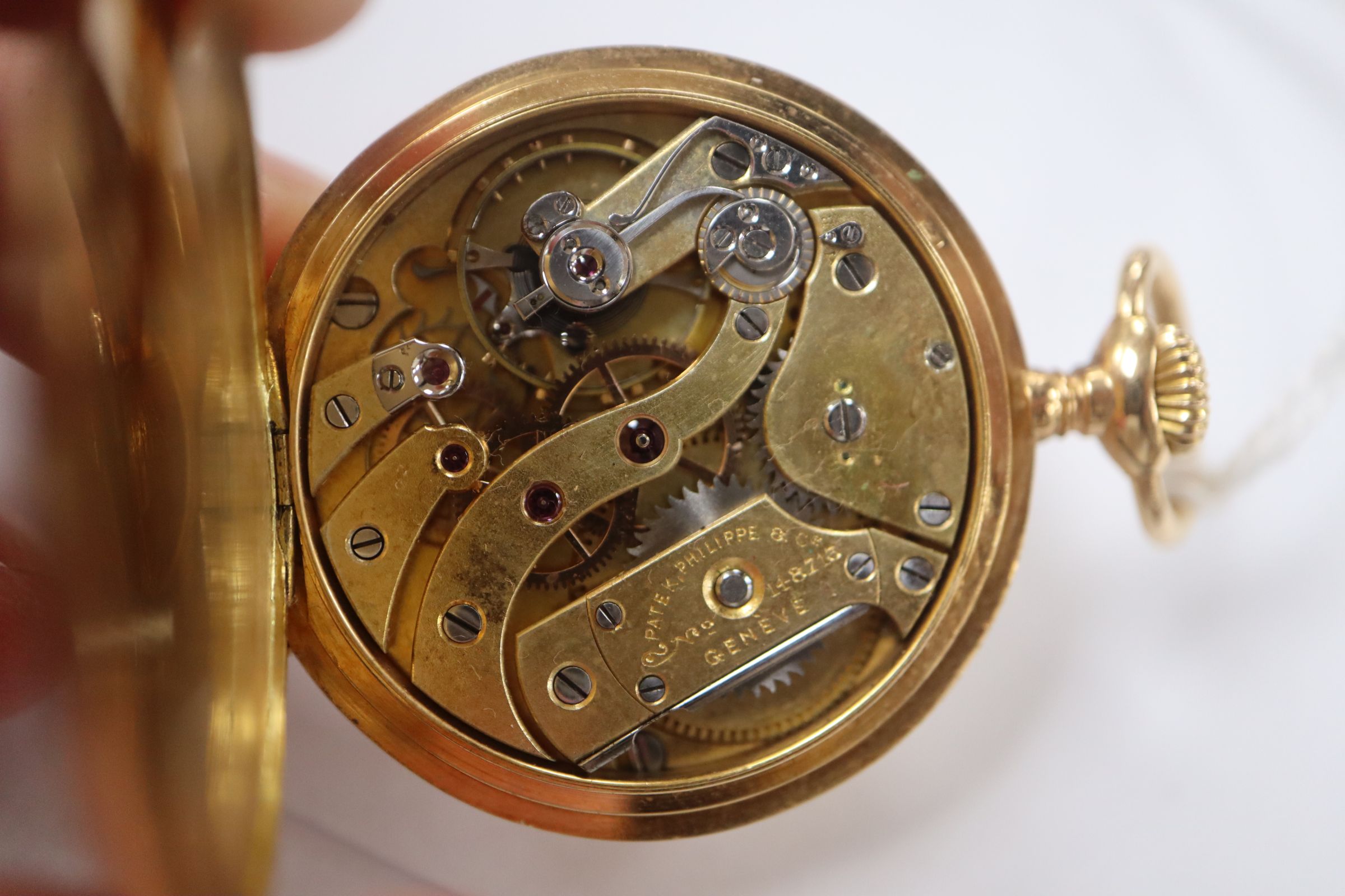 A lady's Patek Philipe pocket watch - Image 3 of 6