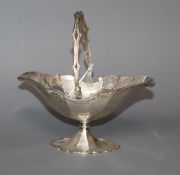 A George V silver pedestal sugar basket, Lambert & Co, London, 1910, height 85mm.