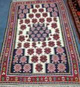 A Kelim flat-weave rug 160 x 107cm