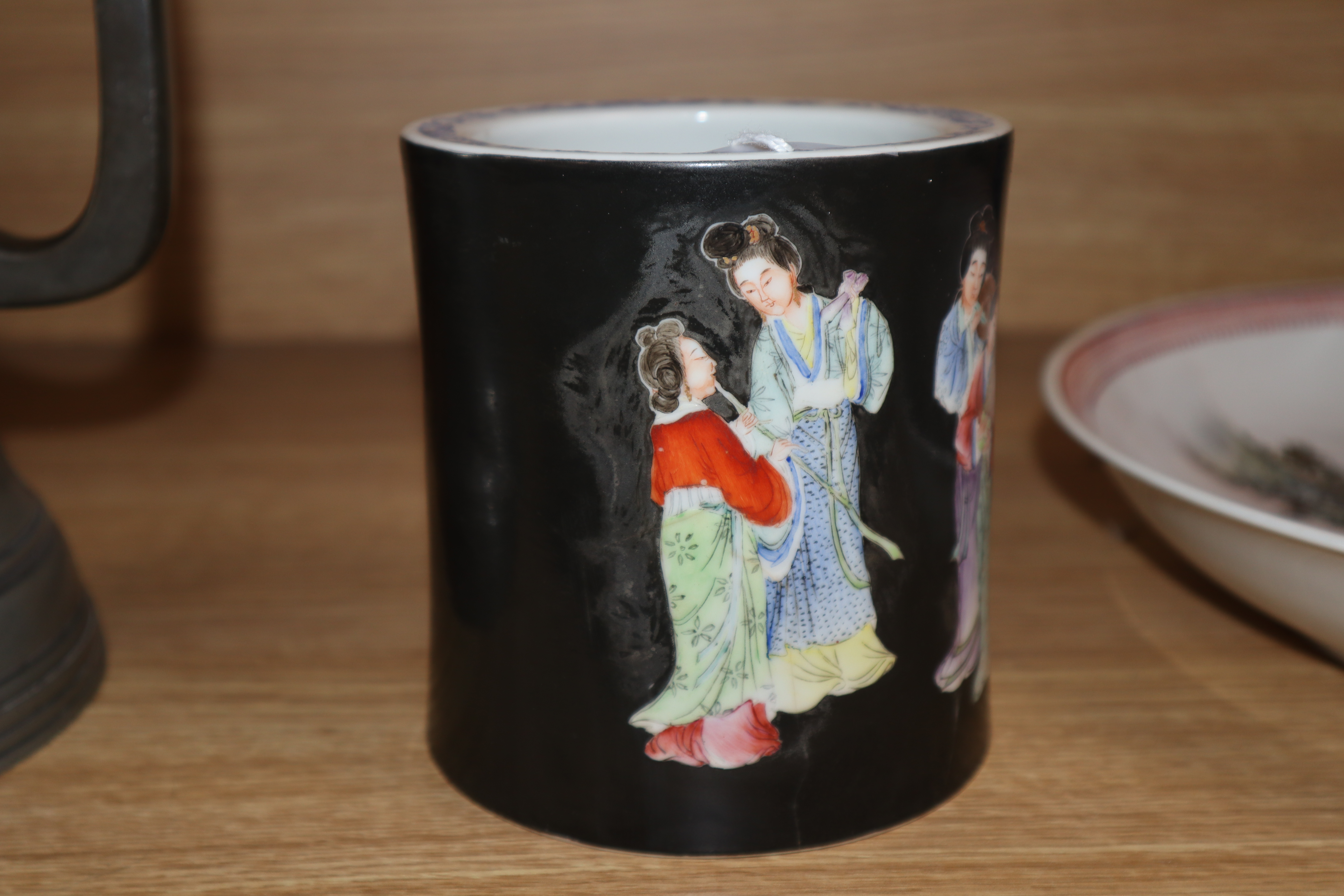 A Chinese Republic period black ground brushpot height 12cm - Image 5 of 9