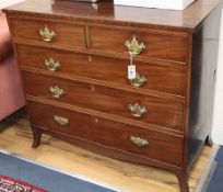 A George IV mahogany chest of drawers 108cm