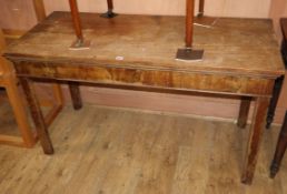 An early 19th century rectangular mahogany side table W.132cm