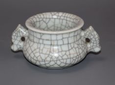 A Chinese crackleglaze censer