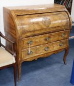 An 18th century Italian walnut bureau W.105cm