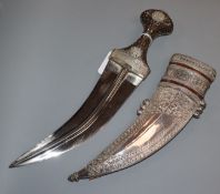 A North African white metal-mounted jambiya length 34cm