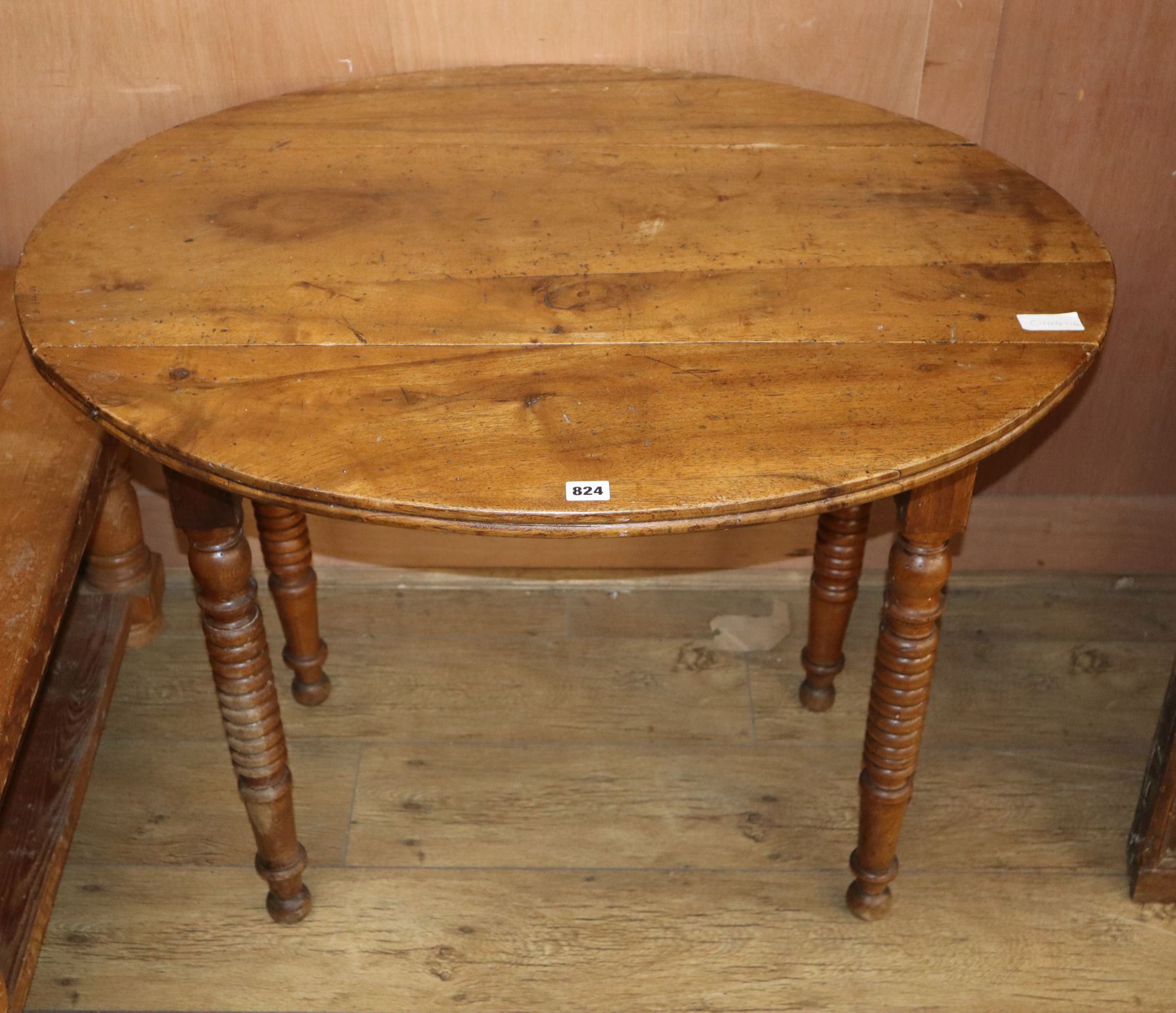 A 19th century French walnut Pembroke table W.95cm