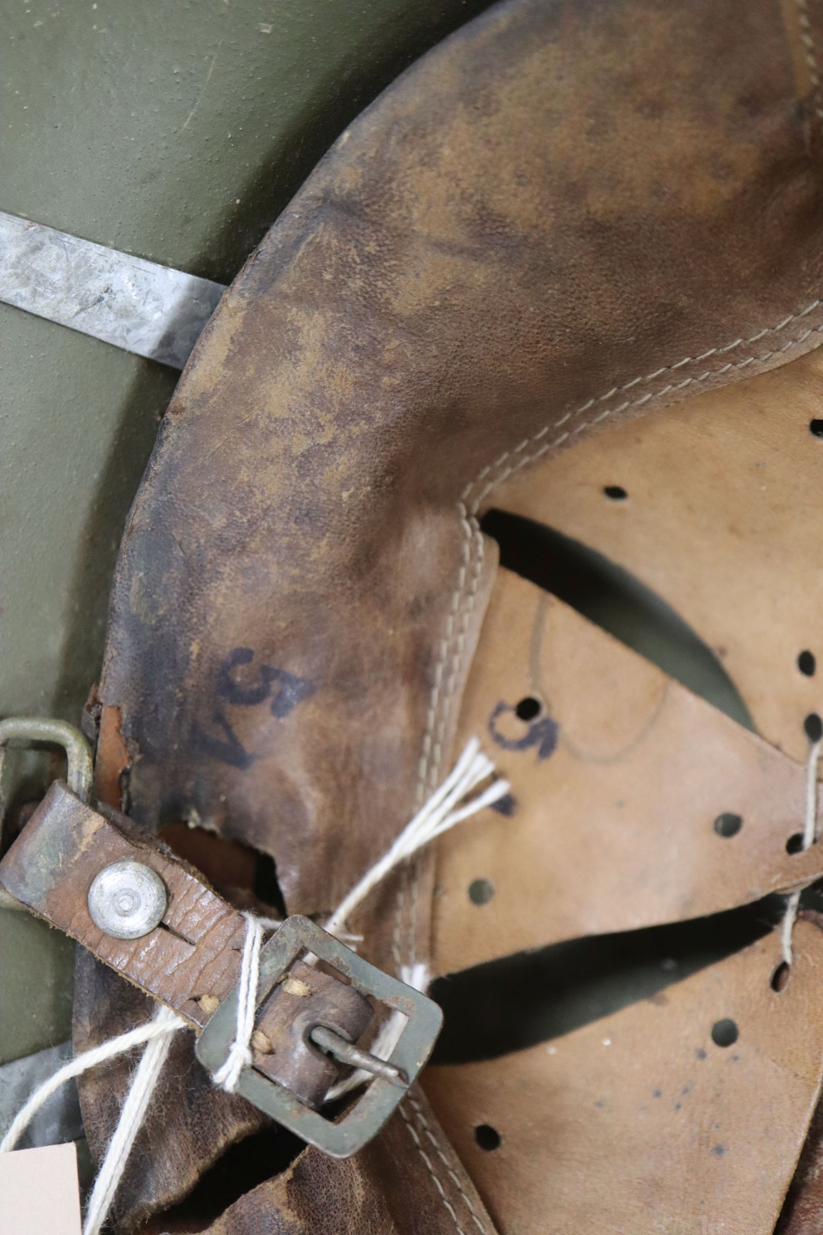 A Hungarian WWII steel helmet - Image 7 of 8