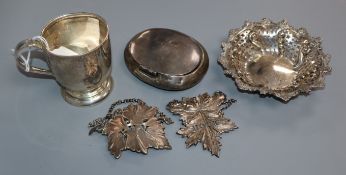 An Edwardian silver bon bon dish, a George V silver tobacco box (a.f.), pair of plated decanter