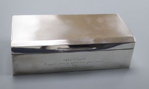 A silver rectangular cigarette box, London 1947, Plante & Bannister, London, engine-turned and