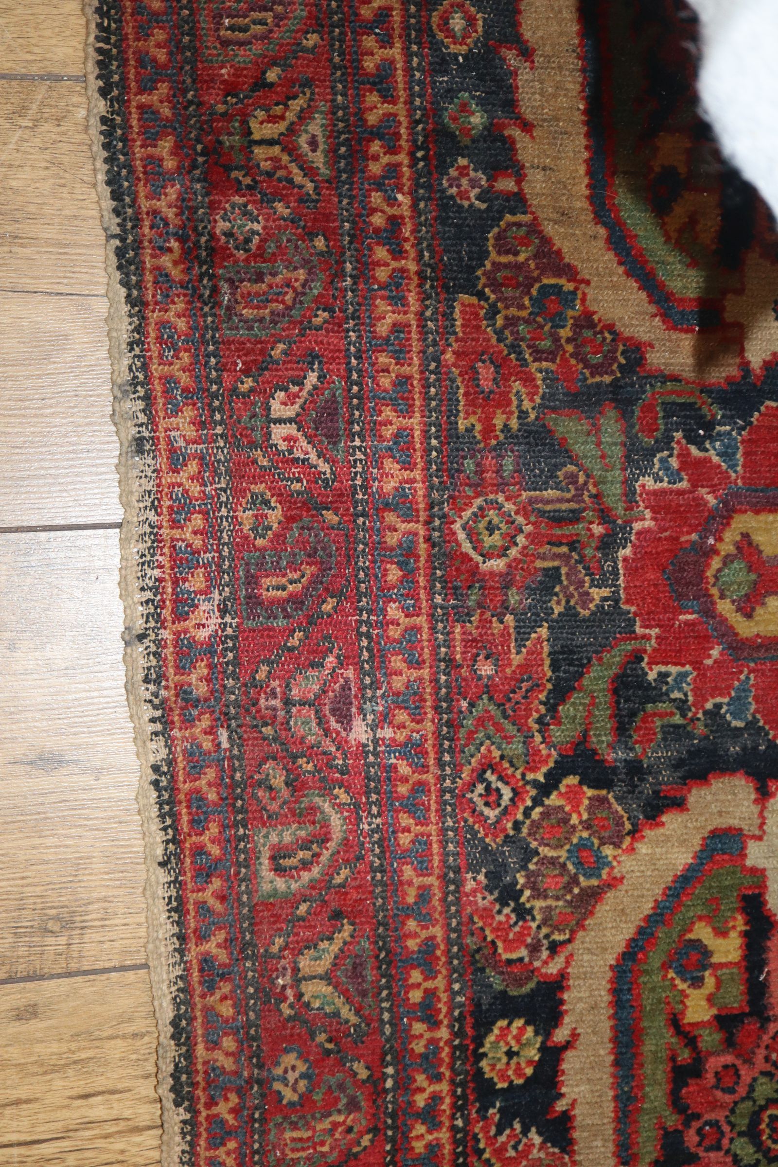 A Hamadan hall carpet 108 x 300cm - Image 4 of 6