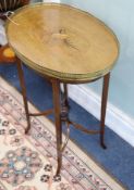 An Edwardian inlaid mahogany oval topped occasional table W.50cm