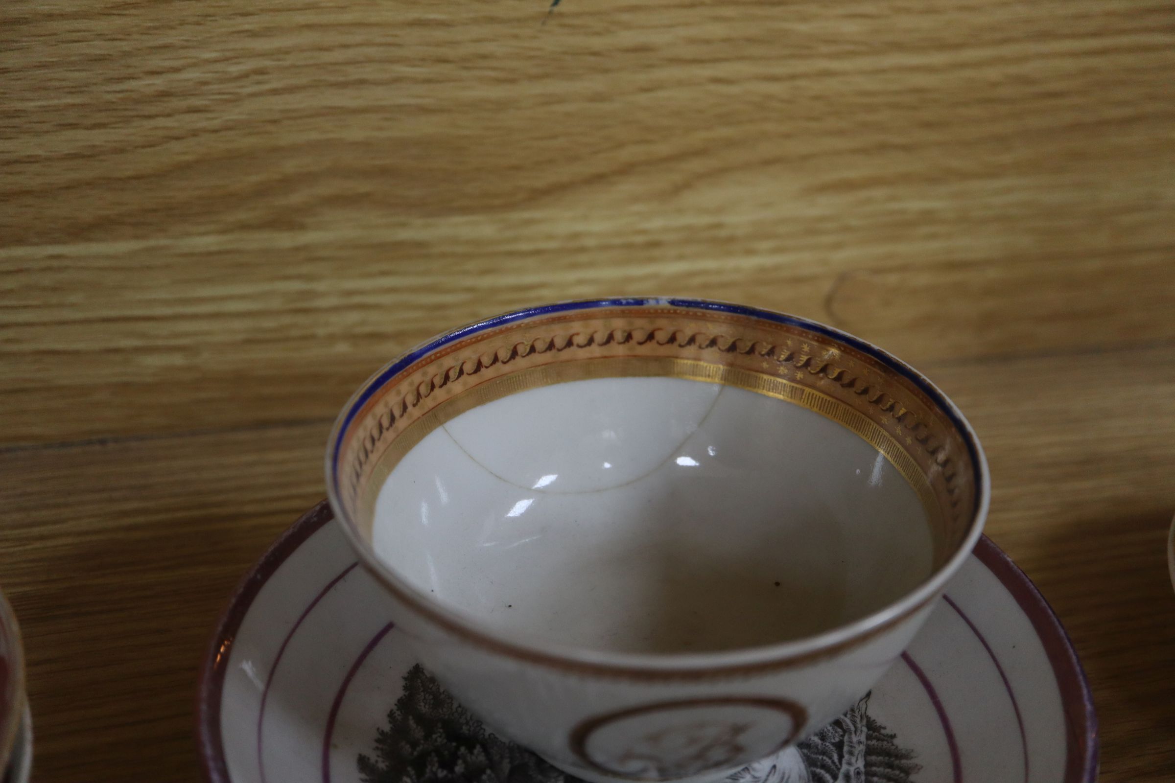 A collection of miscellaneous English and Chinese porcelain tea bowls, saucers, coffee cans and - Image 9 of 10