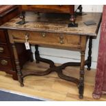 An 18th century oak side table W.87cm