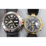 A gentleman's modern gilt stainless steel Stauer automatic calendar wristwatch and a gentleman's