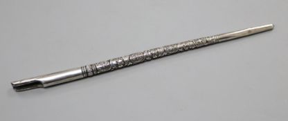 A Chinese silver pen length 17cm