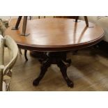 A Victorian oval mahogany loo table W.130cm