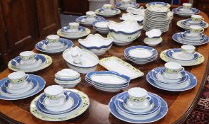 A Hutschenreuther Medley pattern tea and dinner service